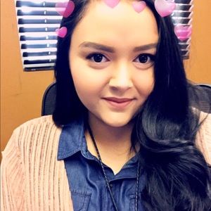 Meet your Posher, Anissa